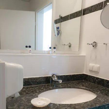 凯撒霍夫城市酒店 酒店 4*