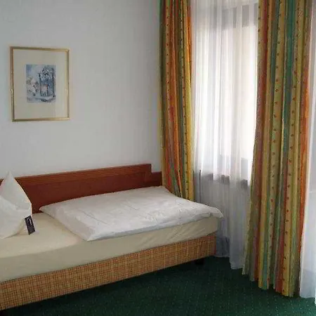 Kaiserhof Hotel 4*