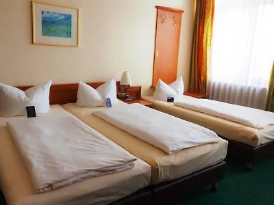 מלון Kaiserhof 4*