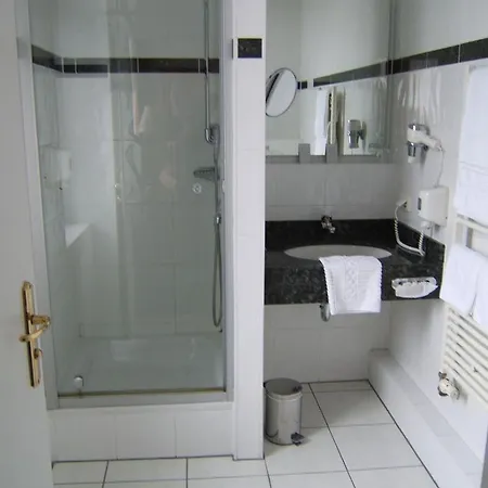 Kaiserhof Hotel 4*